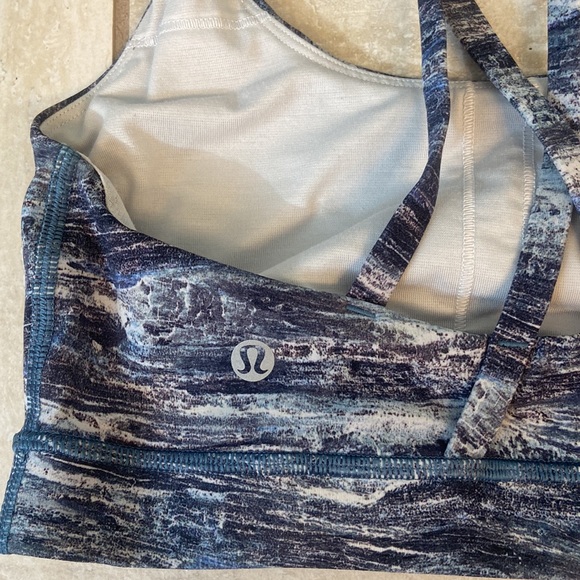 Lululemon Energy Bra - Picture 8 of 11